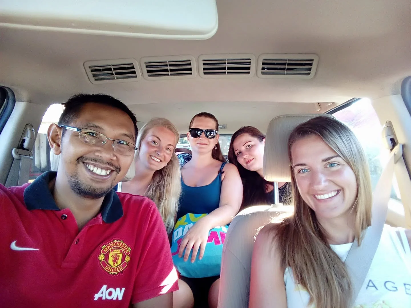 Guests travelling in Bali with Bali Hilltop transport