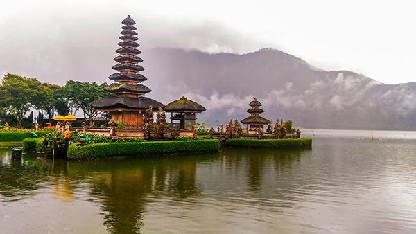 Ulun Danu Beratan Temple on Lake Beratan